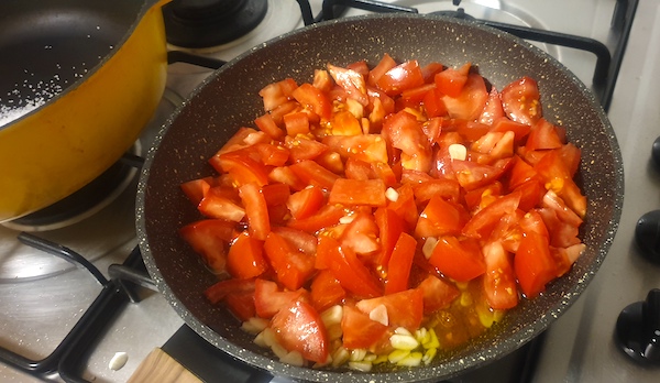 トマトソース　作り方