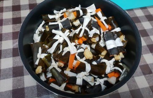 昆布巻き　ちくわ　甘くない　おかず